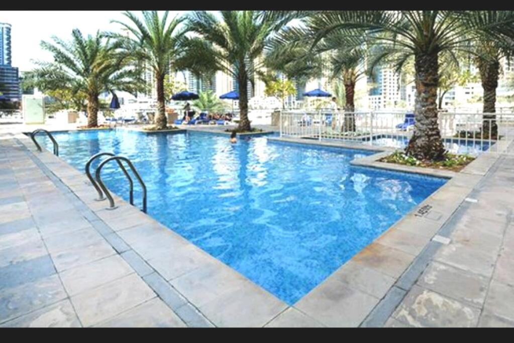 Dubai Marina 1 Bedroom Apt. Walking Distance Jbr. Dış mekan fotoğraf