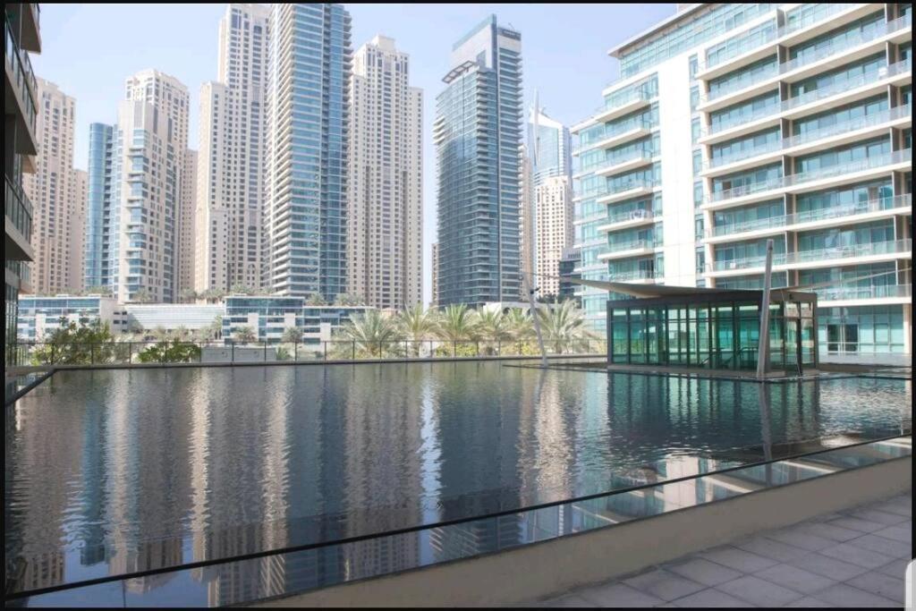 Dubai Marina 1 Bedroom Apt. Walking Distance Jbr. Dış mekan fotoğraf